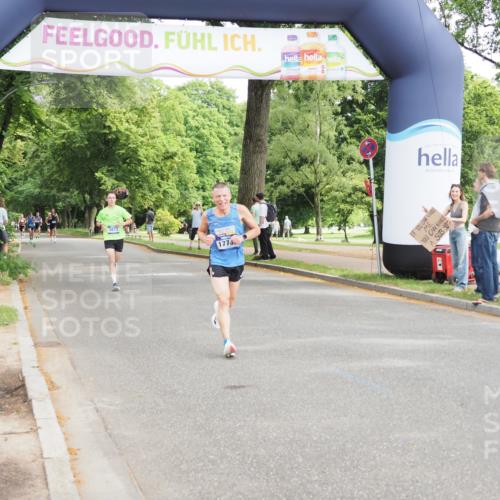 29.06.2025 - hella hamburg halbmarathon MichiJ http://msf.ph/oto/8169076 29.06.2025 10:14:46 Zwischen KM18-KM19 2892, 14506, 16361, 17752 meine-sportfotos.de