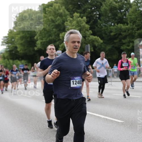 29.06.2025 - hella hamburg halbmarathon Jannik Wohlers http://msf.ph/oto/8169077 29.06.2025 10:21:17 Lombardsbrücke 1072, 1158, 1191, 1250, 1668, 1958, 2172, 2315, 2353, 2529, 3770, 3825, 3826, 4289, 4375, 4376, 4697, 5122, 5412, 5759, 5957, 6086, 6103, 6475, 6805, 7075, 7612, 7672, 8286, 8715, 8896, 9369, 9483, 9499, 9532, 9635, 10019, 10374, 10874, 11424, 11425, 12041, 12402, 12659, 13093, 13604, 13937, 14278, 15404, 15869, 16045, 17903, 17932, 18378, 18439, 18851 meine-sportfotos.de