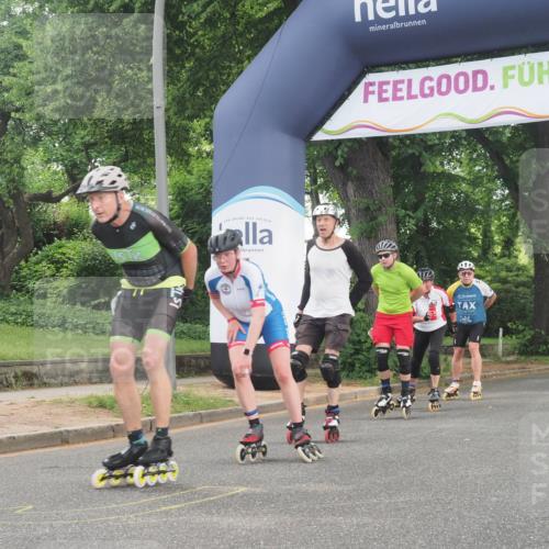 29.06.2025 - hella hamburg halbmarathon KatJ http://msf.ph/oto/8169111 29.06.2025 09:17:20 Zwischen KM18-KM19  meine-sportfotos.de