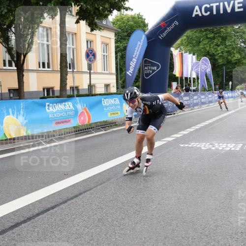 29.06.2025 - hella hamburg halbmarathon Strokosch-Dieckow http://msf.ph/oto/8169137 29.06.2025 09:08:01 Ziel 20261, 20419, 20437, 20442, 20516 meine-sportfotos.de