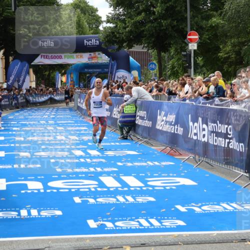29.06.2025 - hella hamburg halbmarathon Zöllner http://msf.ph/oto/8169169 29.06.2025 10:20:39 Ziel 15526 meine-sportfotos.de