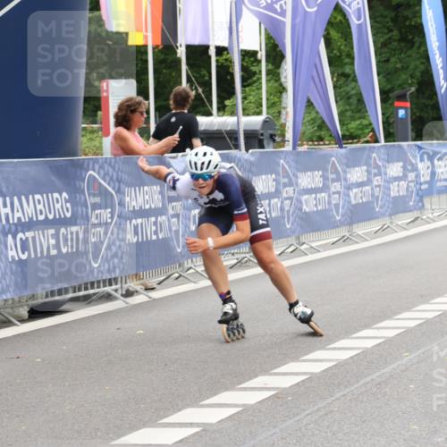 29.06.2025 - hella hamburg halbmarathon Strokosch-Dieckow http://msf.ph/oto/8169198 29.06.2025 09:08:04 Ziel 20261, 20437, 20442 meine-sportfotos.de