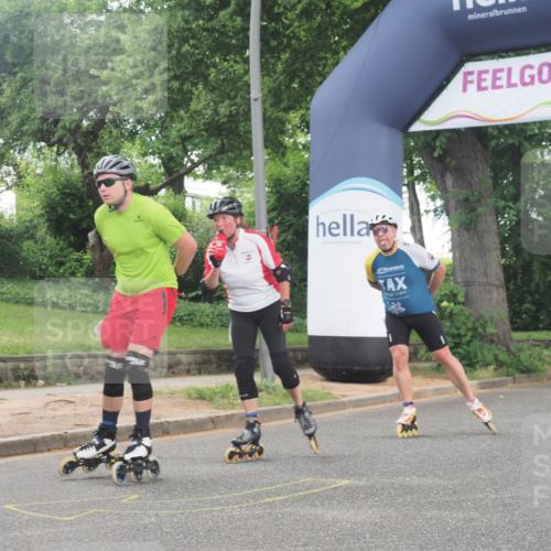 29.06.2025 - hella hamburg halbmarathon KatJ http://msf.ph/oto/8169226 29.06.2025 09:17:21 Zwischen KM18-KM19  meine-sportfotos.de