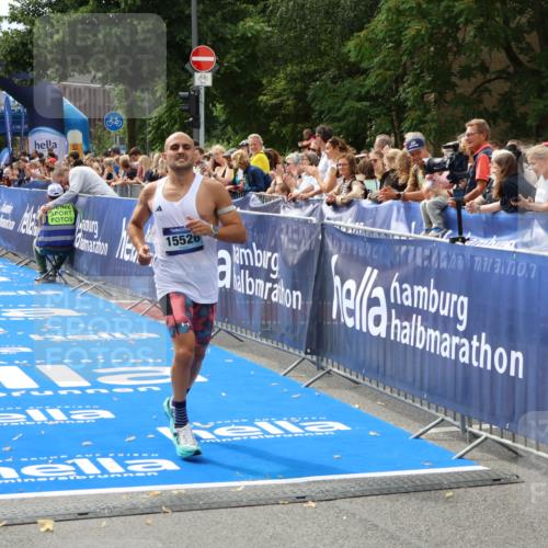 29.06.2025 - hella hamburg halbmarathon Zöllner http://msf.ph/oto/8169276 29.06.2025 10:20:41 Ziel 14360, 15526 meine-sportfotos.de