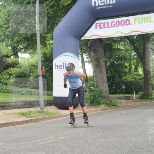 29.06.2025 - hella hamburg halbmarathon KatJ http://msf.ph/oto/8169435 29.06.2025 09:17:26 Zwischen KM18-KM19  meine-sportfotos.de