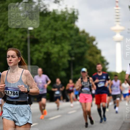 29.06.2025 - hella hamburg halbmarathon Dr. Thomas Lammeyer http://msf.ph/oto/8169451 29.06.2025 10:09:39 Kennedybrücke 1863, 2288, 2298, 3461, 3578, 4014, 4220, 4782, 4868, 5073, 6059, 7138, 8316, 8727, 8999, 9007, 9019, 9075, 9165, 9339, 9361, 9559, 9680, 9736, 9737, 9738, 10694 meine-sportfotos.de