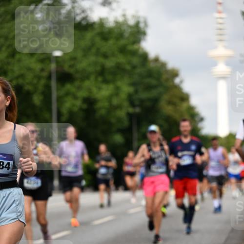 29.06.2025 - hella hamburg halbmarathon Dr. Thomas Lammeyer http://msf.ph/oto/8169549 29.06.2025 10:09:39 Kennedybrücke 1863, 2288, 2298, 3461, 3578, 4014, 4220, 4782, 4868, 5073, 6059, 7138, 8316, 8727, 8999, 9007, 9019, 9075, 9165, 9339, 9361, 9559, 9680, 9736, 9737, 9738, 10694 meine-sportfotos.de