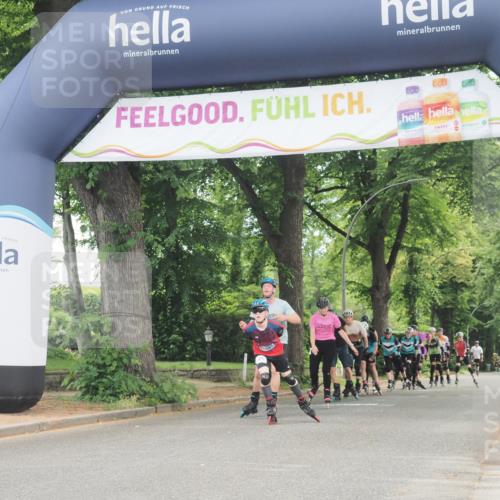 29.06.2025 - hella hamburg halbmarathon KatJ http://msf.ph/oto/8169583 29.06.2025 09:18:01 Zwischen KM18-KM19  meine-sportfotos.de