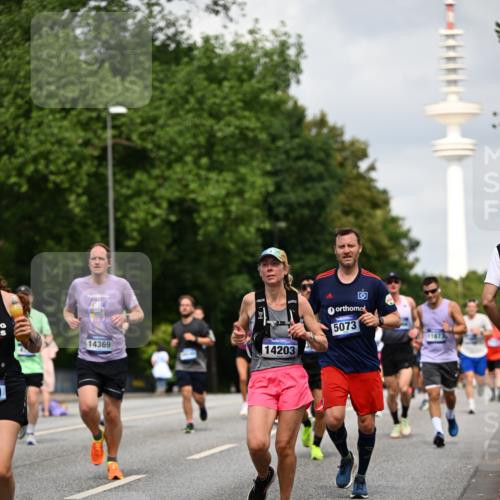 29.06.2025 - hella hamburg halbmarathon Dr. Thomas Lammeyer http://msf.ph/oto/8169674 29.06.2025 10:09:40 Kennedybrücke 1863, 2288, 2298, 3461, 3578, 4014, 4220, 4782, 4868, 5073, 6059, 7138, 8316, 8727, 8999, 9007, 9019, 9075, 9165, 9339, 9361, 9559, 9680, 9736, 9737, 9738, 10694 meine-sportfotos.de