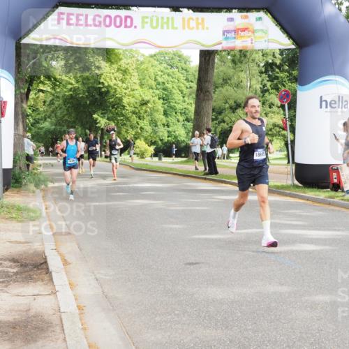 29.06.2025 - hella hamburg halbmarathon MichiJ http://msf.ph/oto/8169729 29.06.2025 10:14:56 Zwischen KM18-KM19  meine-sportfotos.de