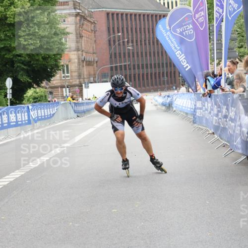 29.06.2025 - hella hamburg halbmarathon Strokosch-Dieckow http://msf.ph/oto/8169835 29.06.2025 09:08:53 Ziel 20139 meine-sportfotos.de