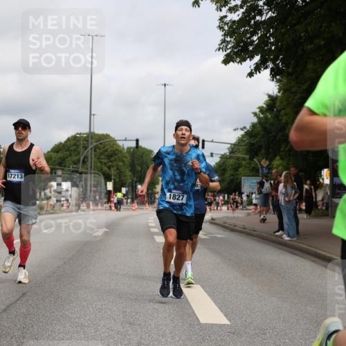 29.06.2025 - hella hamburg halbmarathon Yannick Fuchs http://msf.ph/oto/8169936 29.06.2025 10:24:02 20KM 1827, 2075, 5328, 8473, 8975, 10351, 10486, 16711, 17213, 17428, 18763, 19142 meine-sportfotos.de