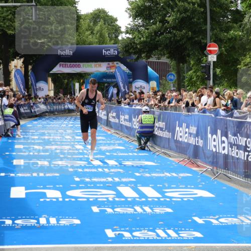 29.06.2025 - hella hamburg halbmarathon Zöllner http://msf.ph/oto/8170097 29.06.2025 10:21:25 Ziel 14933 meine-sportfotos.de