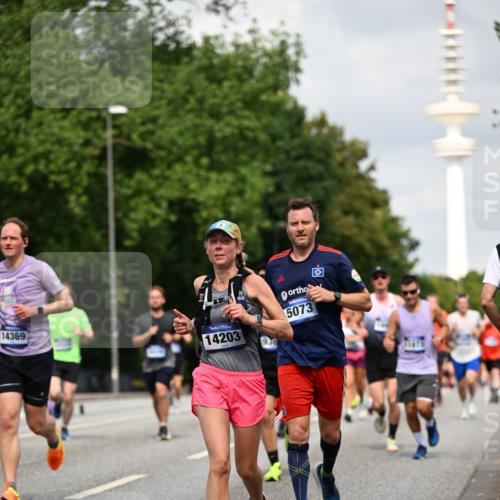 29.06.2025 - hella hamburg halbmarathon Dr. Thomas Lammeyer http://msf.ph/oto/8170224 29.06.2025 10:09:41 Kennedybrücke 1863, 2288, 2298, 3461, 3578, 4014, 4220, 4782, 4868, 5073, 6059, 7138, 8316, 8727, 8999, 9007, 9019, 9075, 9165, 9339, 9361, 9559, 9680, 9736, 9737, 9738, 10694 meine-sportfotos.de