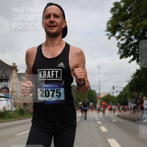29.06.2025 - hella hamburg halbmarathon Yannick Fuchs http://msf.ph/oto/8170259 29.06.2025 10:24:19 20KM 2021, 2075, 2180, 3043, 6781, 7231, 7349, 8975, 9137, 10156, 10171, 12287, 12337, 13838, 14164, 14395, 15880, 16118, 16157, 18699, 18737, 18874, 19142, 19194, 19203, 19204 meine-sportfotos.de