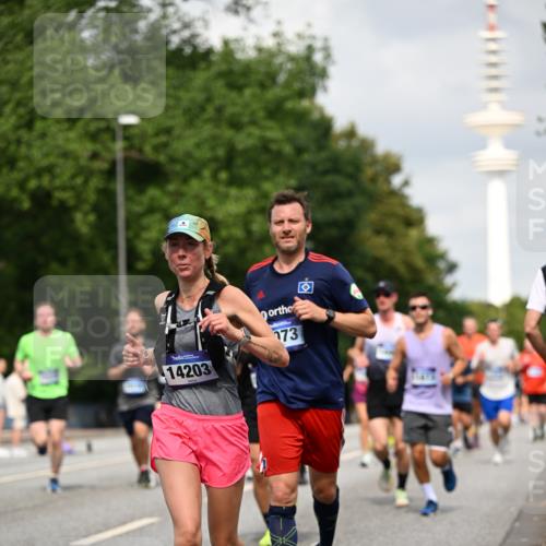 29.06.2025 - hella hamburg halbmarathon Dr. Thomas Lammeyer http://msf.ph/oto/8170277 29.06.2025 10:09:42 Kennedybrücke 1863, 2288, 2298, 3461, 3578, 4014, 4220, 4782, 4868, 5073, 6059, 7138, 8316, 8727, 8999, 9007, 9019, 9075, 9165, 9339, 9361, 9559, 9680, 9736, 9737, 9738, 10343, 10694 meine-sportfotos.de