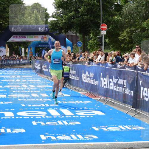 29.06.2025 - hella hamburg halbmarathon Zöllner http://msf.ph/oto/8170351 29.06.2025 10:21:44 Ziel 6559, 11965 meine-sportfotos.de
