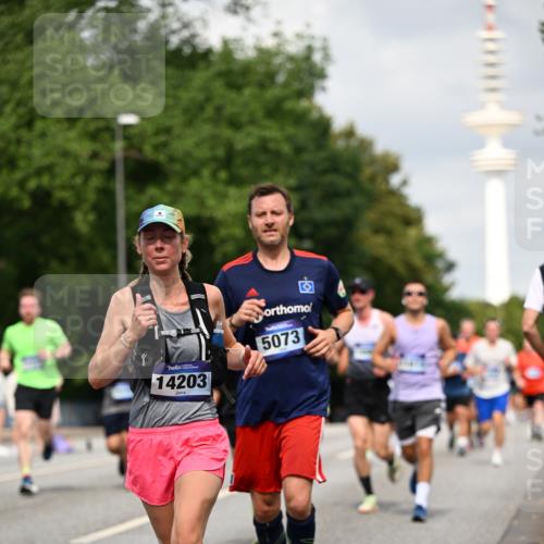 29.06.2025 - hella hamburg halbmarathon Dr. Thomas Lammeyer http://msf.ph/oto/8170359 29.06.2025 10:09:42 Kennedybrücke 1863, 2288, 2298, 3461, 3578, 4014, 4220, 4782, 4868, 5073, 6059, 7138, 8316, 8727, 8999, 9007, 9019, 9075, 9165, 9339, 9361, 9559, 9680, 9736, 9737, 9738, 10343, 10694 meine-sportfotos.de
