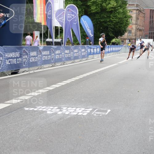 29.06.2025 - hella hamburg halbmarathon Strokosch-Dieckow http://msf.ph/oto/8170490 29.06.2025 09:09:27 Ziel 20410, 20425, 20440, 20445, 20450 meine-sportfotos.de