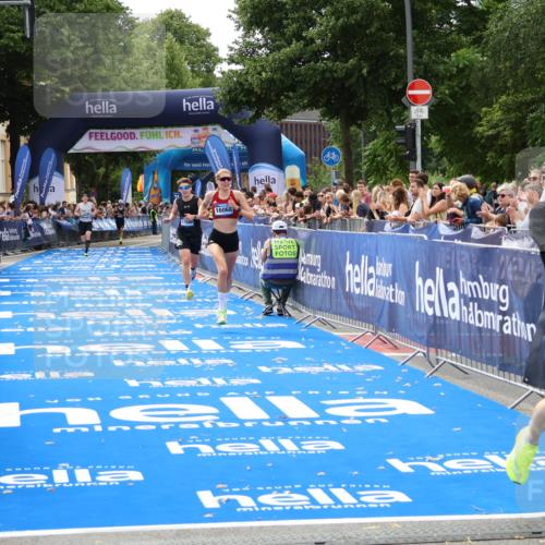 29.06.2025 - hella hamburg halbmarathon Zöllner http://msf.ph/oto/8170641 29.06.2025 10:22:07 Ziel 13751, 16068, 17886, 18693 meine-sportfotos.de