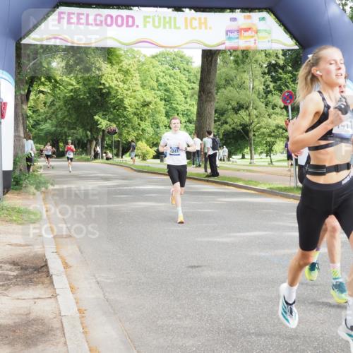 29.06.2025 - hella hamburg halbmarathon MichiJ http://msf.ph/oto/8170644 29.06.2025 10:15:02 Zwischen KM18-KM19 13872, 14113, 16484, 18695, 18740 meine-sportfotos.de