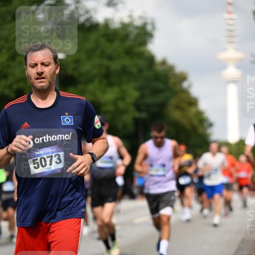 29.06.2025 - hella hamburg halbmarathon Dr. Thomas Lammeyer http://msf.ph/oto/8170861 29.06.2025 10:09:43 Kennedybrücke 1863, 2288, 2298, 3461, 3578, 4014, 4220, 4782, 4868, 5073, 6059, 7138, 7302, 8727, 8999, 9007, 9019, 9075, 9165, 9339, 9361, 9559, 9680, 9736, 9737, 9738, 10343, 10694 meine-sportfotos.de