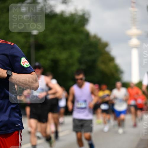 29.06.2025 - hella hamburg halbmarathon Dr. Thomas Lammeyer http://msf.ph/oto/8170928 29.06.2025 10:09:44 Kennedybrücke 1863, 2288, 2298, 3461, 4014, 4220, 4782, 4868, 5073, 6059, 7138, 7302, 8727, 8999, 9007, 9019, 9075, 9165, 9339, 9361, 9559, 9680, 9736, 9737, 9738, 10343, 10694, 10791 meine-sportfotos.de