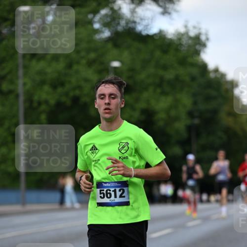 29.06.2025 - hella hamburg halbmarathon Dr. Thomas Lammeyer http://msf.ph/oto/8170972 29.06.2025 09:45:53 Kennedybrücke 4338, 5612, 7331, 7855, 9269, 10468, 11078, 11228 meine-sportfotos.de