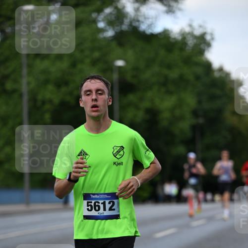 29.06.2025 - hella hamburg halbmarathon Dr. Thomas Lammeyer http://msf.ph/oto/8170990 29.06.2025 09:45:53 Kennedybrücke 4338, 5612, 7331, 7855, 9269, 10468, 11078, 11228 meine-sportfotos.de