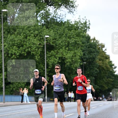 29.06.2025 - hella hamburg halbmarathon Dr. Thomas Lammeyer http://msf.ph/oto/8171033 29.06.2025 09:45:57 Kennedybrücke 4338, 5612, 7331, 7855, 9097, 9269, 9385, 10468, 11078, 11228 meine-sportfotos.de