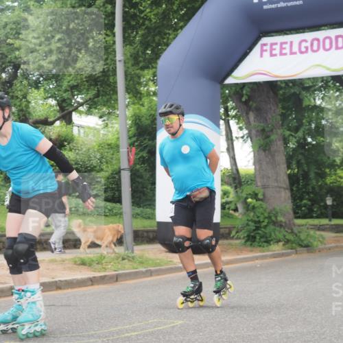 29.06.2025 - hella hamburg halbmarathon KatJ http://msf.ph/oto/8171048 29.06.2025 09:18:16 Zwischen KM18-KM19  meine-sportfotos.de