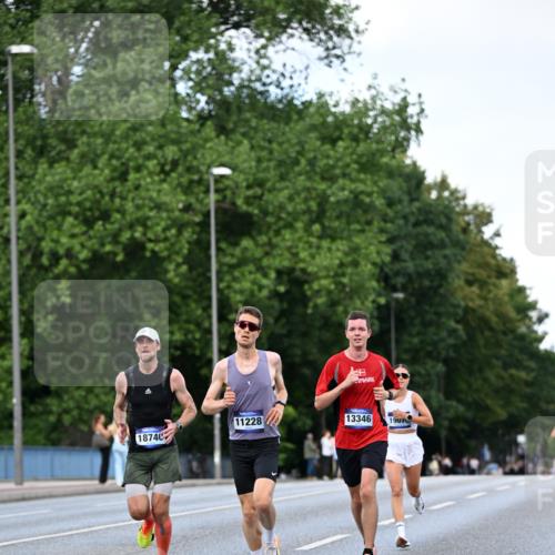 29.06.2025 - hella hamburg halbmarathon Dr. Thomas Lammeyer http://msf.ph/oto/8171063 29.06.2025 09:45:57 Kennedybrücke 4338, 5612, 7331, 7855, 9097, 9269, 9385, 10468, 11078, 11228 meine-sportfotos.de