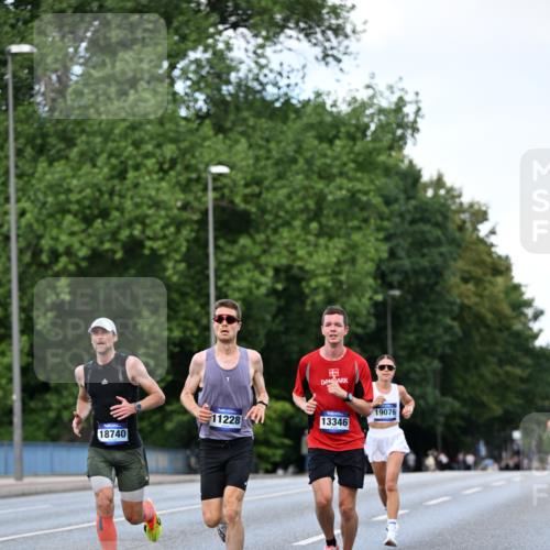 29.06.2025 - hella hamburg halbmarathon Dr. Thomas Lammeyer http://msf.ph/oto/8171082 29.06.2025 09:45:58 Kennedybrücke 4338, 5612, 7331, 7855, 9097, 9269, 9385, 10468, 11078, 11228 meine-sportfotos.de