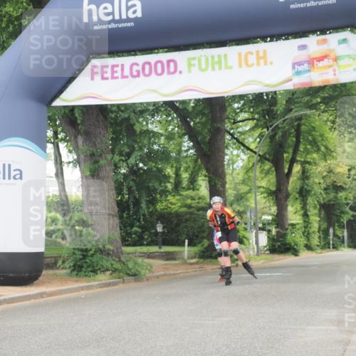 29.06.2025 - hella hamburg halbmarathon KatJ http://msf.ph/oto/8171147 29.06.2025 09:18:26 Zwischen KM18-KM19  meine-sportfotos.de