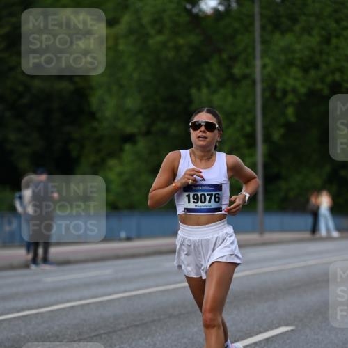 29.06.2025 - hella hamburg halbmarathon Dr. Thomas Lammeyer http://msf.ph/oto/8171187 29.06.2025 09:46:01 Kennedybrücke 4338, 5612, 7331, 7855, 9097, 9269, 9385, 11078, 11228 meine-sportfotos.de