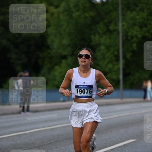29.06.2025 - hella hamburg halbmarathon Dr. Thomas Lammeyer http://msf.ph/oto/8171203 29.06.2025 09:46:01 Kennedybrücke 4338, 5612, 7331, 7855, 9097, 9269, 9385, 11078, 11228 meine-sportfotos.de
