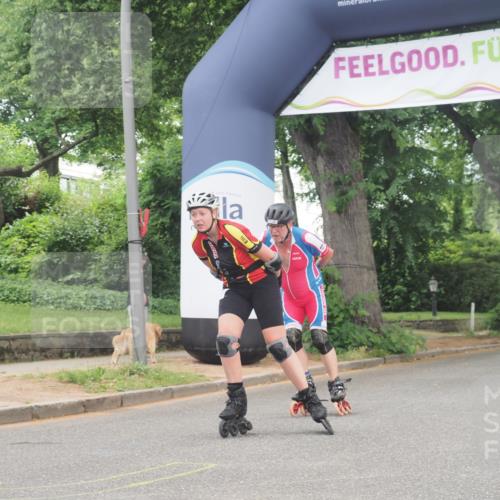 29.06.2025 - hella hamburg halbmarathon KatJ http://msf.ph/oto/8171340 29.06.2025 09:18:27 Zwischen KM18-KM19  meine-sportfotos.de