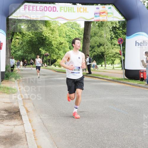 29.06.2025 - hella hamburg halbmarathon MichiJ http://msf.ph/oto/8171399 29.06.2025 10:15:13 Zwischen KM18-KM19 11078, 14836 meine-sportfotos.de