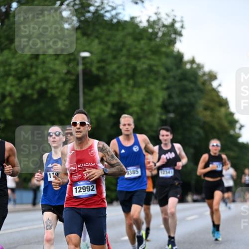 29.06.2025 - hella hamburg halbmarathon Dr. Thomas Lammeyer http://msf.ph/oto/8171404 29.06.2025 09:46:12 Kennedybrücke 1271, 4338, 9097, 9385, 9565, 9767, 10867 meine-sportfotos.de