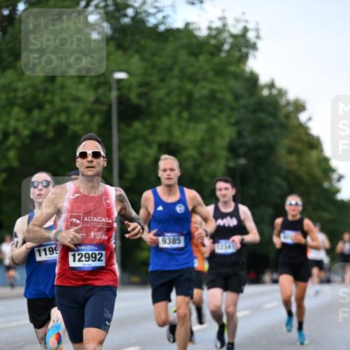 29.06.2025 - hella hamburg halbmarathon Dr. Thomas Lammeyer http://msf.ph/oto/8171440 29.06.2025 09:46:12 Kennedybrücke 1271, 4338, 9097, 9385, 9565, 9767, 10867 meine-sportfotos.de