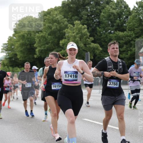 29.06.2025 - hella hamburg halbmarathon Jannik Wohlers http://msf.ph/oto/8171442 29.06.2025 10:21:41 Lombardsbrücke 1003, 1294, 1419, 1963, 2009, 2063, 2514, 2744, 3050, 3172, 3458, 3606, 3768, 3995, 4046, 4366, 5641, 6676, 6881, 6977, 7162, 8431, 8860, 8884, 8954, 9002, 9062, 9327, 9788, 9807, 10088, 10125, 10167, 10210, 10710, 11440, 12894, 13255, 13477, 14053, 14055, 14059, 14168, 14180, 15129, 15324, 15635, 15660, 16143, 16154, 16161, 16796, 16920, 17416, 17556, 17696, 17944, 18172, 18661, 19008, 19099, 19154 meine-sportfotos.de