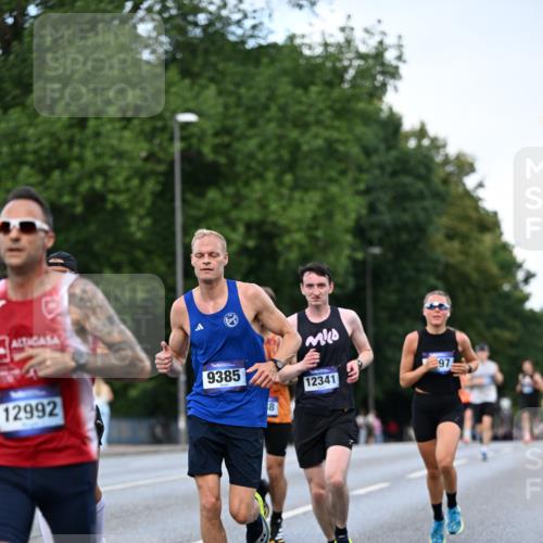 29.06.2025 - hella hamburg halbmarathon Dr. Thomas Lammeyer http://msf.ph/oto/8171461 29.06.2025 09:46:13 Kennedybrücke 1271, 4338, 9097, 9385, 9565, 9767, 10867 meine-sportfotos.de