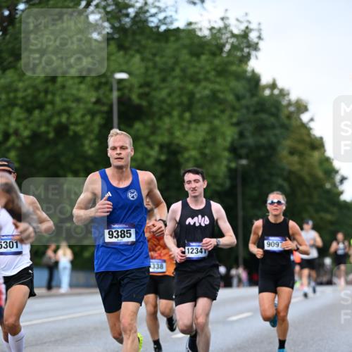 29.06.2025 - hella hamburg halbmarathon Dr. Thomas Lammeyer http://msf.ph/oto/8171501 29.06.2025 09:46:13 Kennedybrücke 1271, 4338, 9097, 9385, 9565, 9767, 10867 meine-sportfotos.de