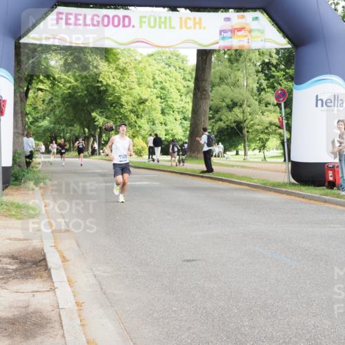 29.06.2025 - hella hamburg halbmarathon MichiJ http://msf.ph/oto/8171517 29.06.2025 10:15:15 Zwischen KM18-KM19 11078, 14836 meine-sportfotos.de