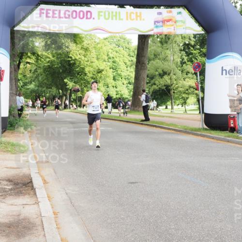 29.06.2025 - hella hamburg halbmarathon MichiJ http://msf.ph/oto/8171577 29.06.2025 10:15:15 Zwischen KM18-KM19 11078, 14836 meine-sportfotos.de