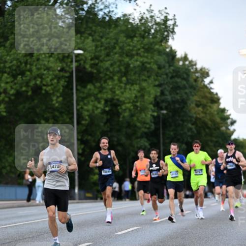29.06.2025 - hella hamburg halbmarathon Dr. Thomas Lammeyer http://msf.ph/oto/8171694 29.06.2025 09:46:19 Kennedybrücke 1271, 4338, 7380, 9097, 9385, 9565, 9767, 10867 meine-sportfotos.de