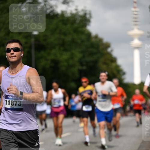 29.06.2025 - hella hamburg halbmarathon Dr. Thomas Lammeyer http://msf.ph/oto/8171835 29.06.2025 10:09:46 Kennedybrücke 1863, 2288, 2298, 3461, 4014, 4220, 4782, 4868, 5073, 5762, 6059, 7138, 7302, 8727, 8999, 9007, 9019, 9075, 9339, 9361, 9559, 9736, 9737, 9738, 10343, 10791, 10998 meine-sportfotos.de