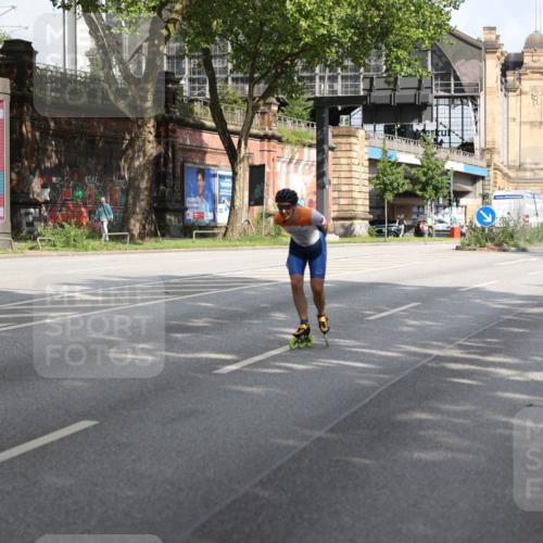 29.06.2025 - hella hamburg halbmarathon Yannick Fuchs http://msf.ph/oto/8171837 29.06.2025 09:06:28 20KM 201 meine-sportfotos.de