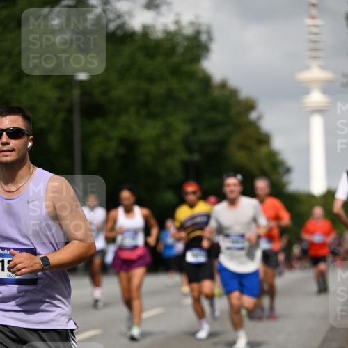 29.06.2025 - hella hamburg halbmarathon Dr. Thomas Lammeyer http://msf.ph/oto/8171859 29.06.2025 10:09:46 Kennedybrücke 1863, 2288, 2298, 3461, 4014, 4220, 4782, 4868, 5073, 5762, 6059, 7138, 7302, 8727, 8999, 9007, 9019, 9075, 9339, 9361, 9559, 9736, 9737, 9738, 10343, 10791, 10998 meine-sportfotos.de