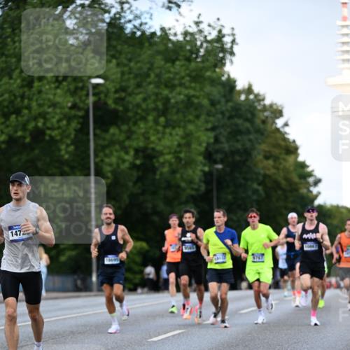 29.06.2025 - hella hamburg halbmarathon Dr. Thomas Lammeyer http://msf.ph/oto/8171939 29.06.2025 09:46:20 Kennedybrücke 1271, 4338, 7380, 9097, 9385, 9565, 9767, 10867 meine-sportfotos.de
